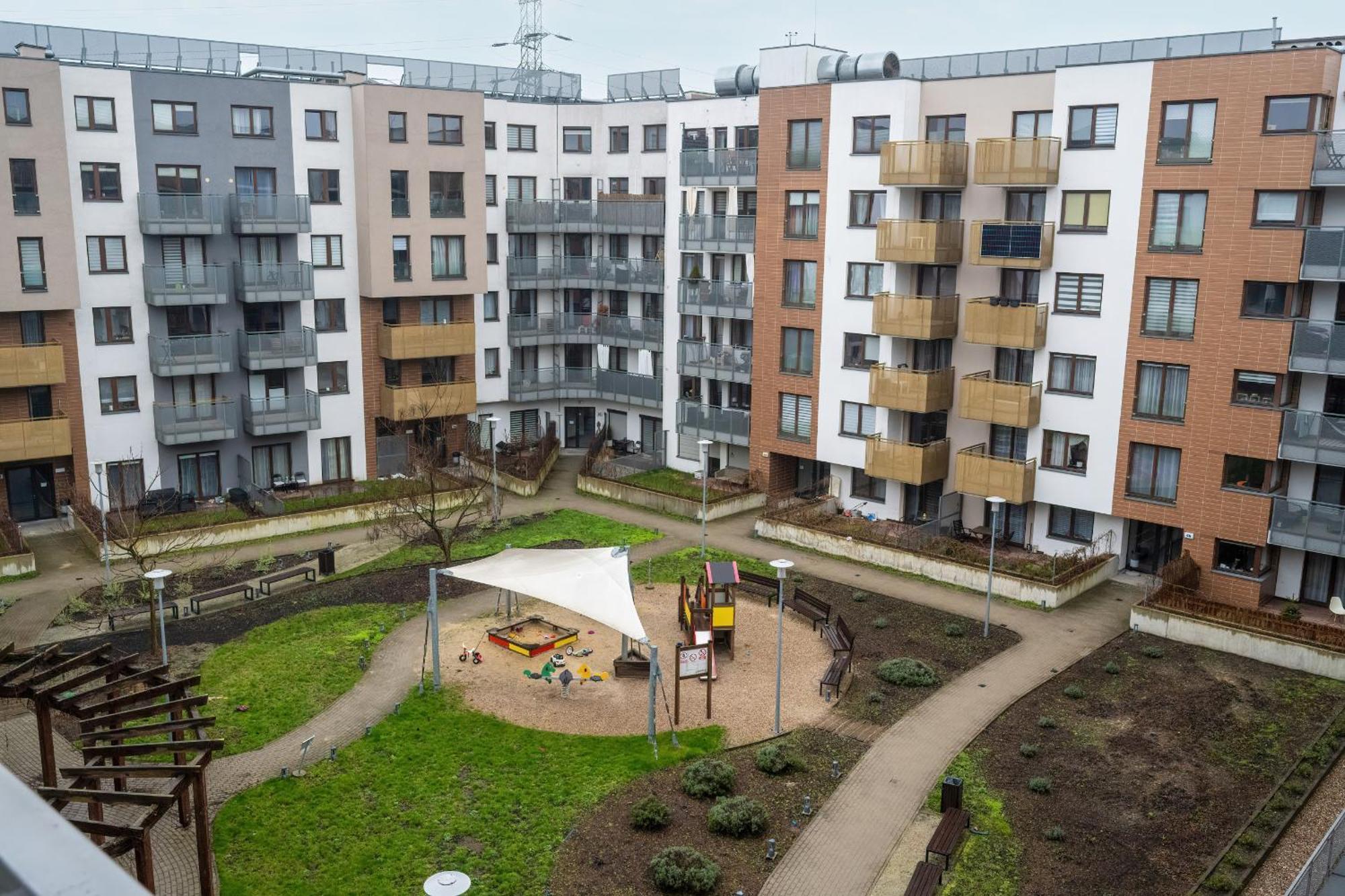 Modern With Balcony In By Renters Apartment