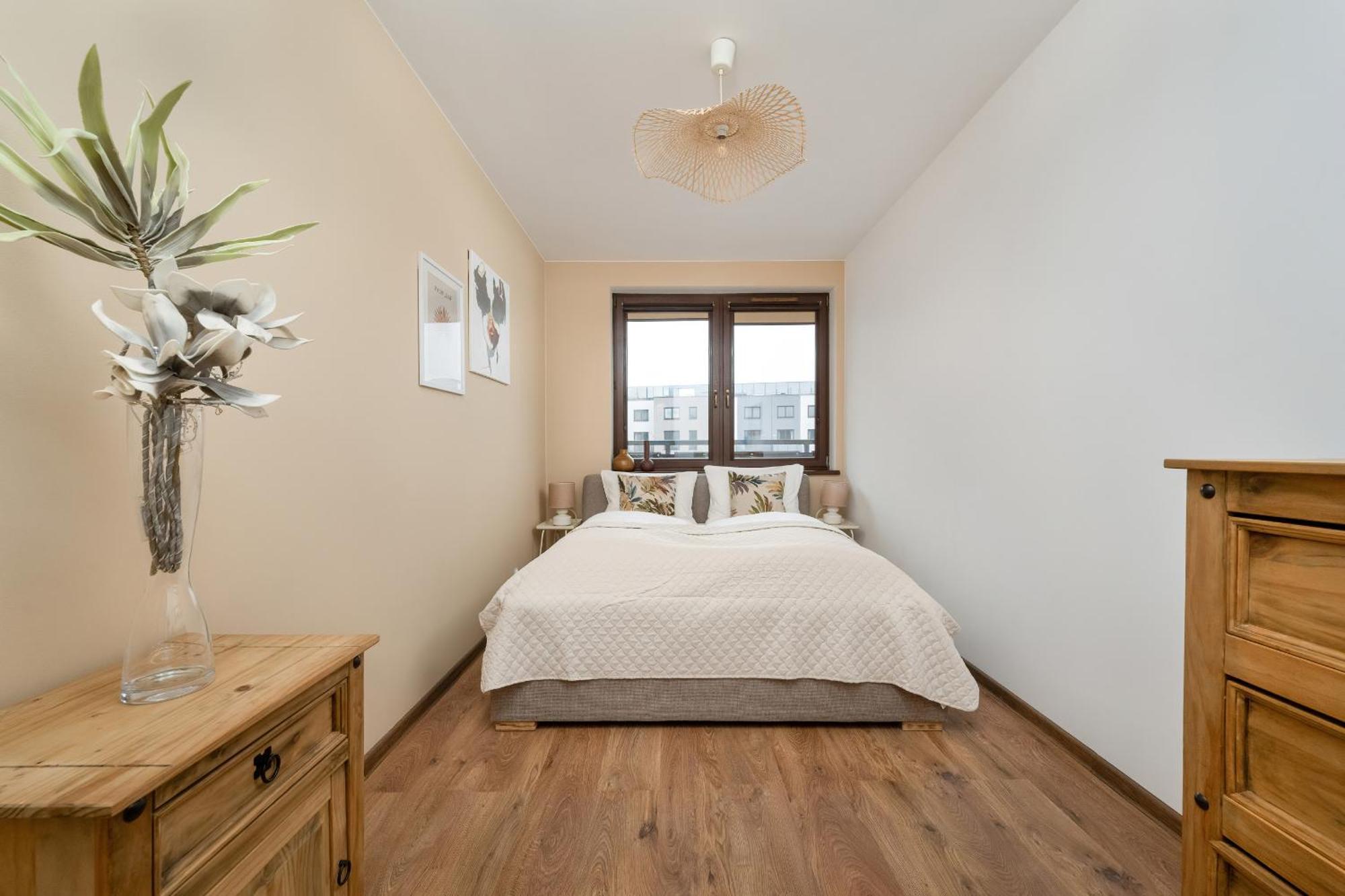Modern With Balcony In By Renters * Wroclaw