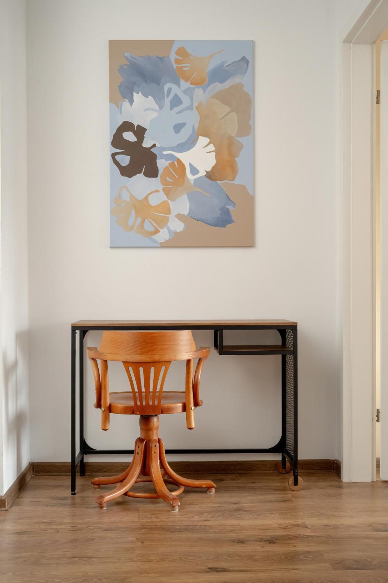 Modern With Balcony In By Renters Apartamento Breslavia